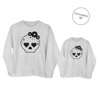 sudadera blanca con calavera negra glitter