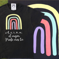 Toalla y camiseta arco iris para profes