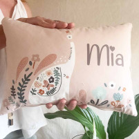 cojín trompita personalizado